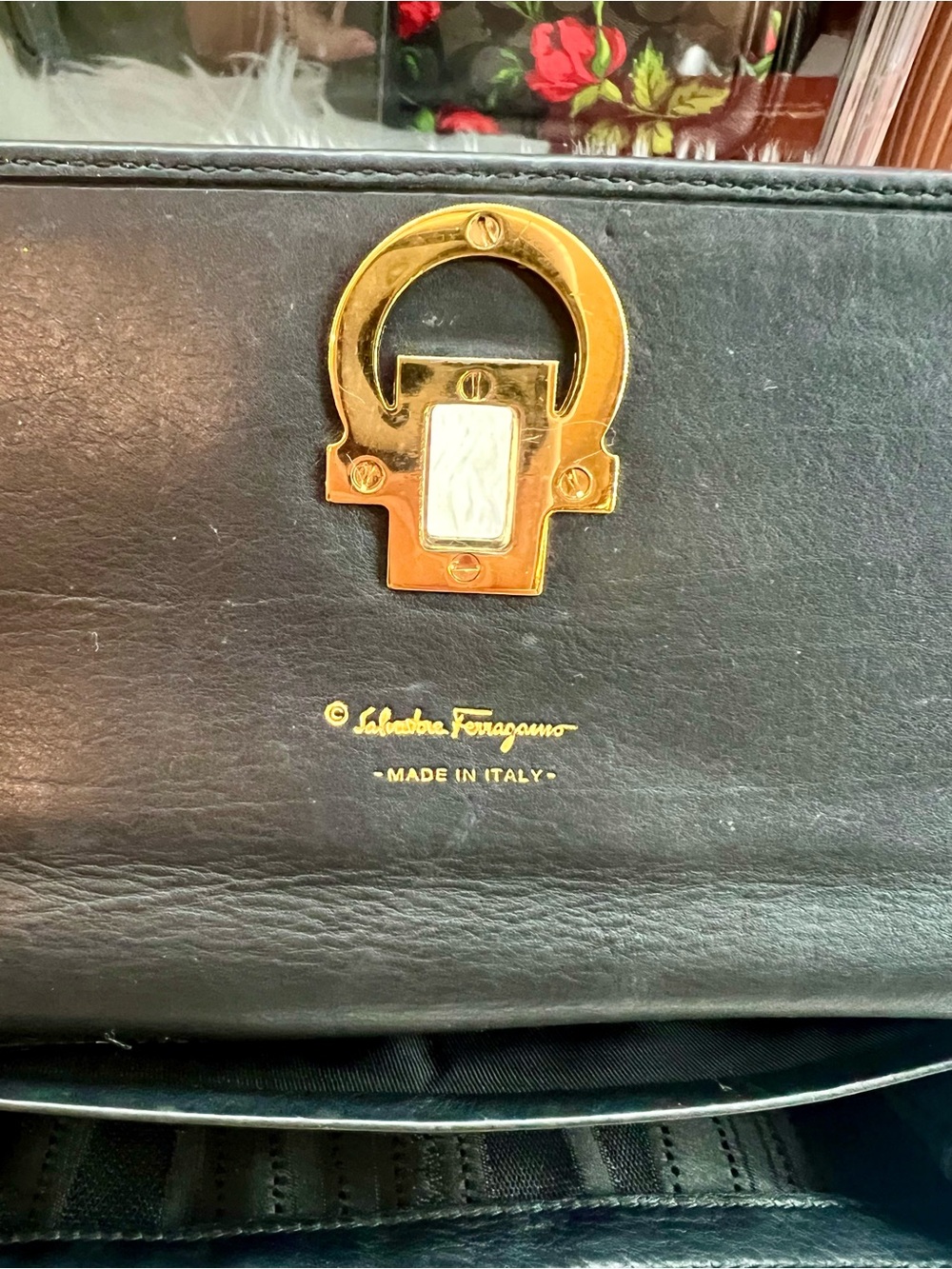 Salvatore Ferragamo Black Leather Wallet with Gold Horsebit Ring - Picture 3 of 12